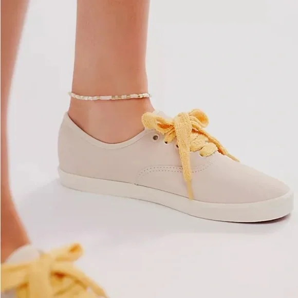 Vans x Free People Authentic Sneakers Cream Canvas Orange Laces Women 8 Men 6.5 - Picture 2 of 8